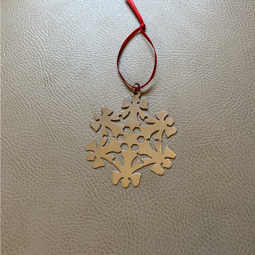 James Avery Angel Snowflake Ornament Retired - Picture 3 of 4